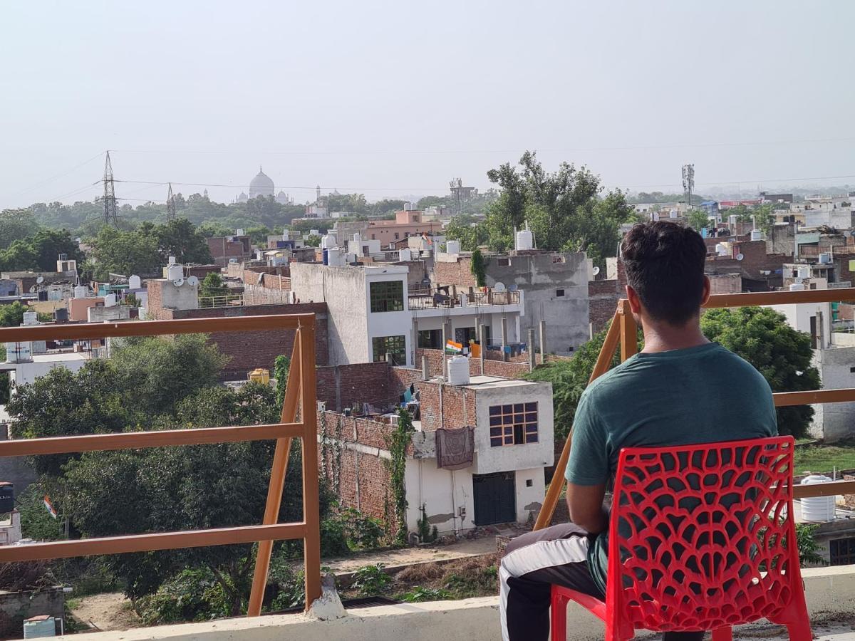 Sunrise Homestay Agra-Rooftop View Taj Mahal Agra  Exterior photo